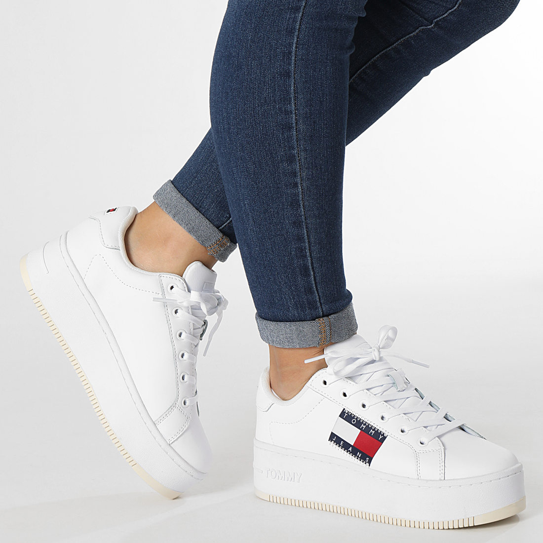 Tommy Jeans Baskets Femme Flatform Flag Branding 1504 White
