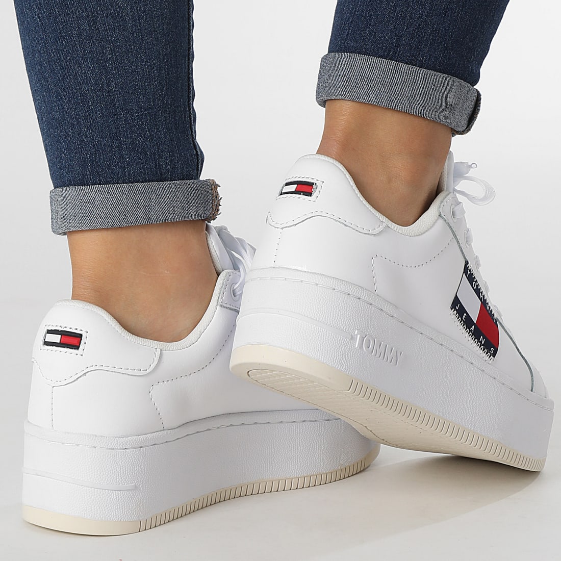 Tommy Jeans Baskets Femme Flatform Flag Branding 1504 White