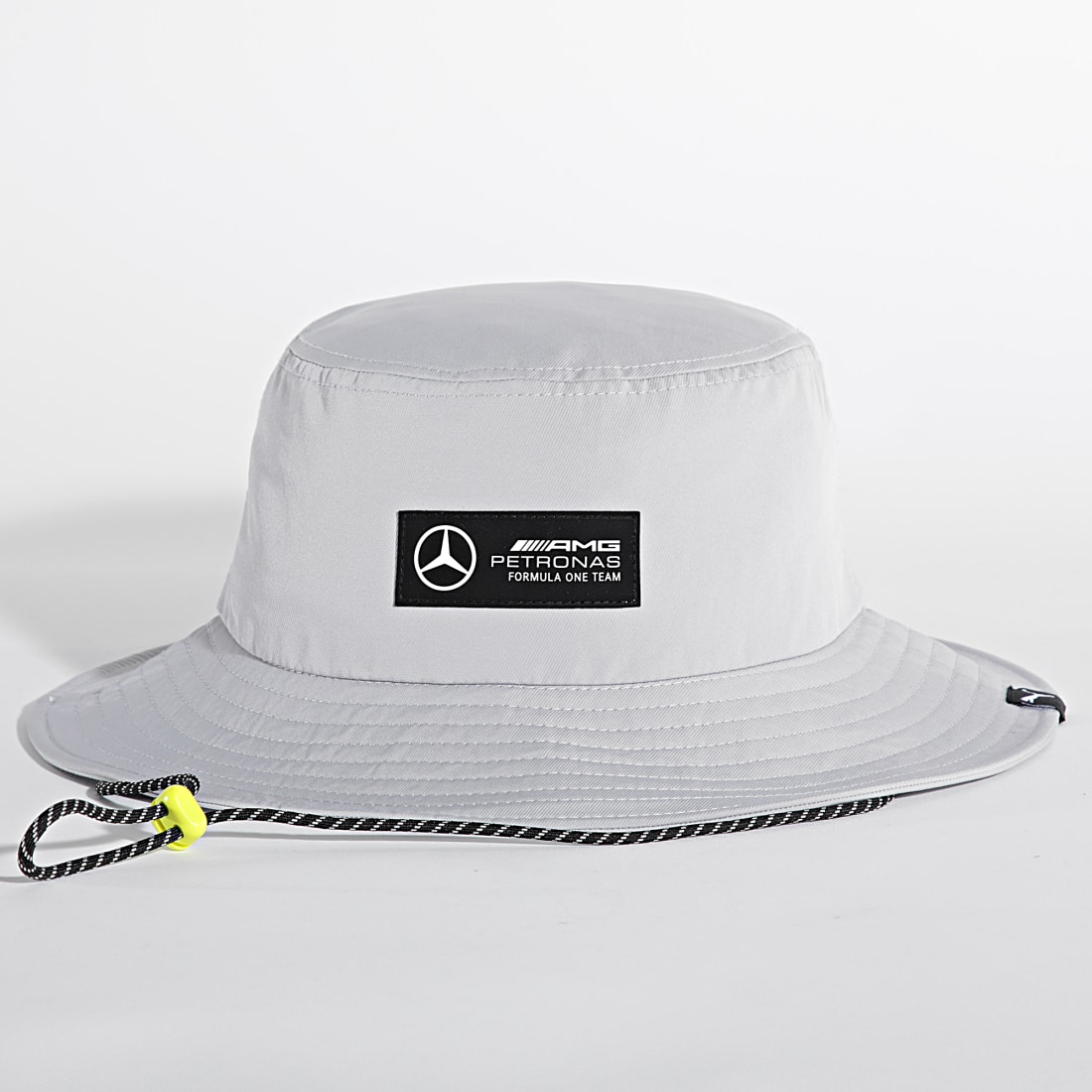 PUMA Bonnet pour Mercedes F1 avec bord lastique., Mercedes Team Silver.,  taille unique : : Auto et Moto