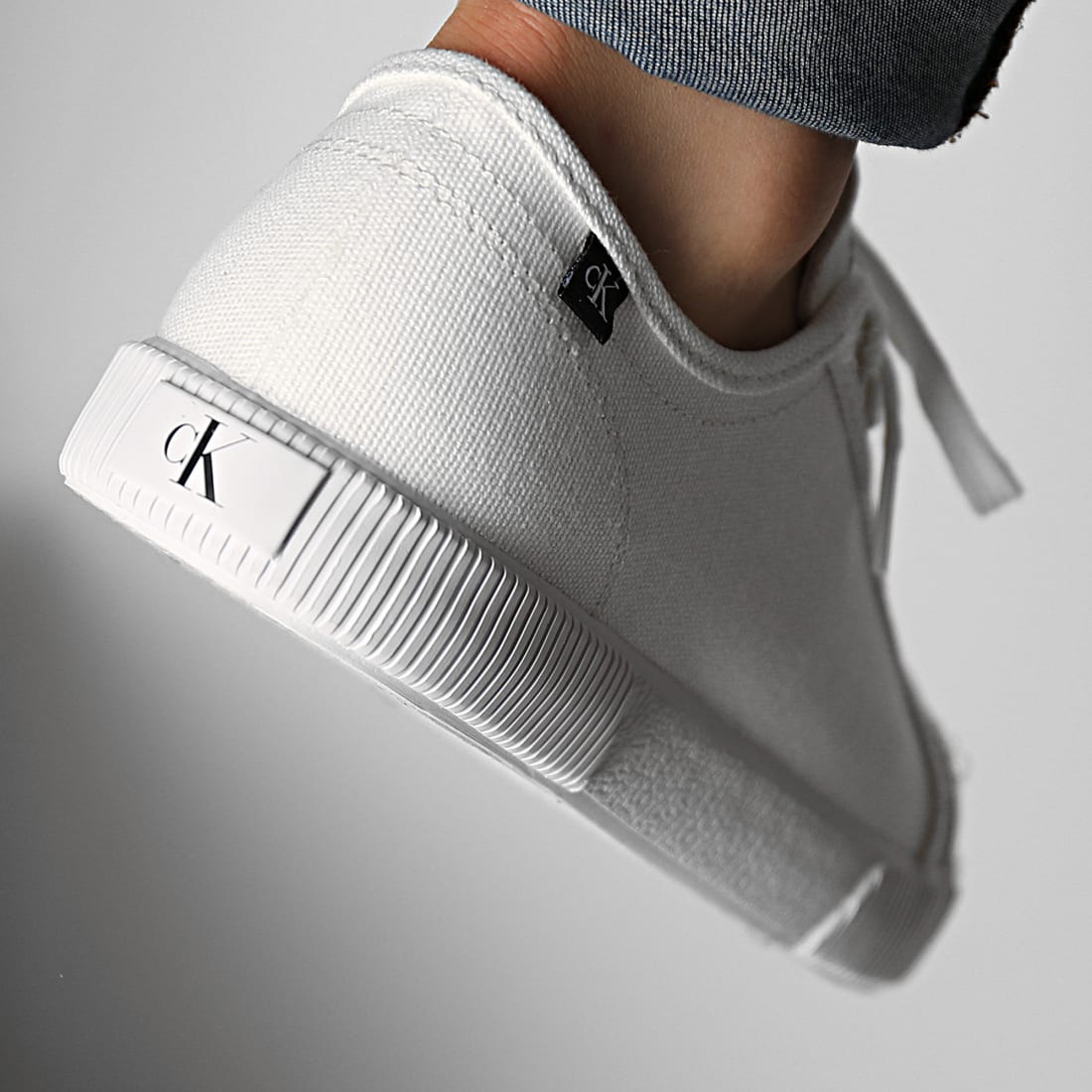 calvin klein vulcanized lace up