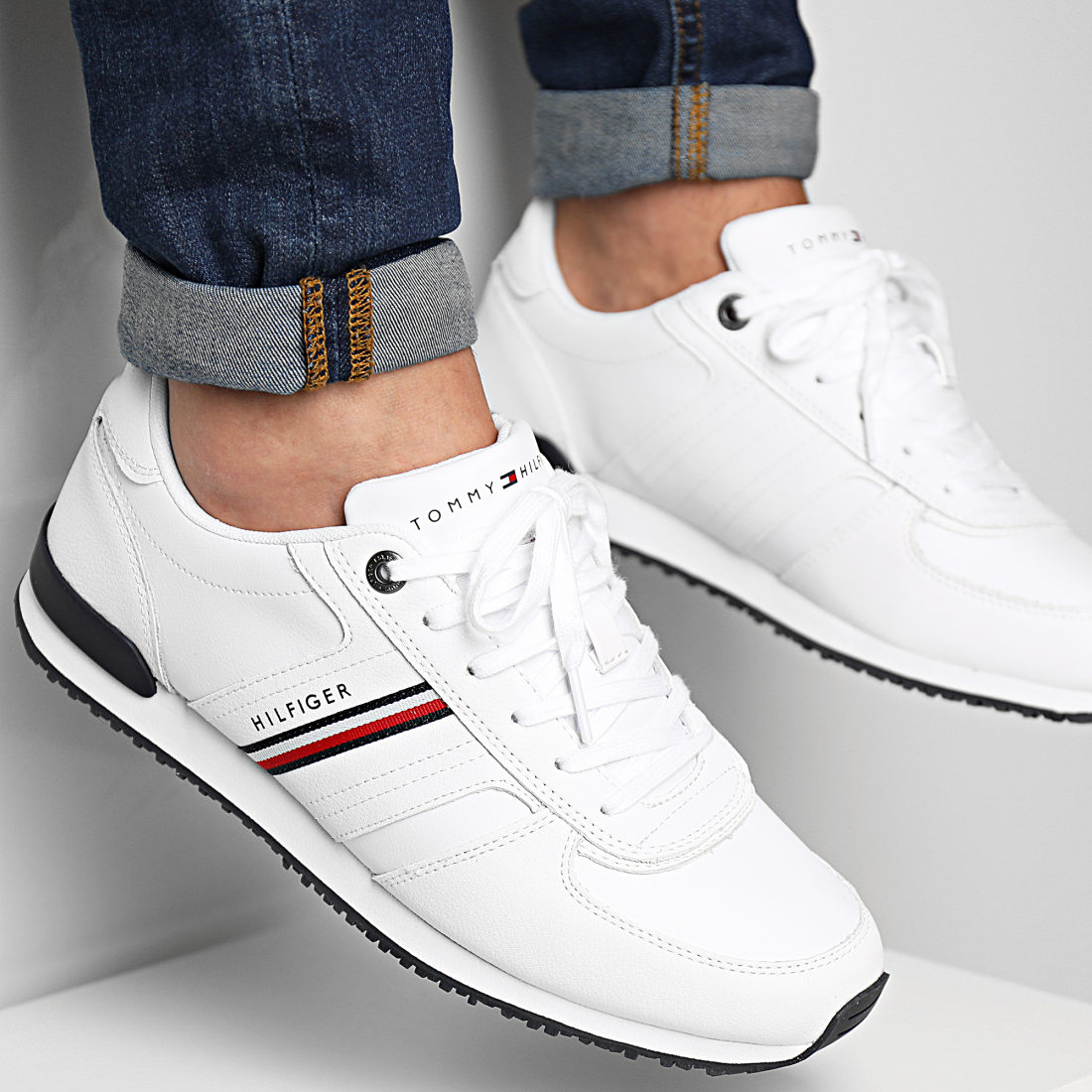 iconic runner tommy hilfiger