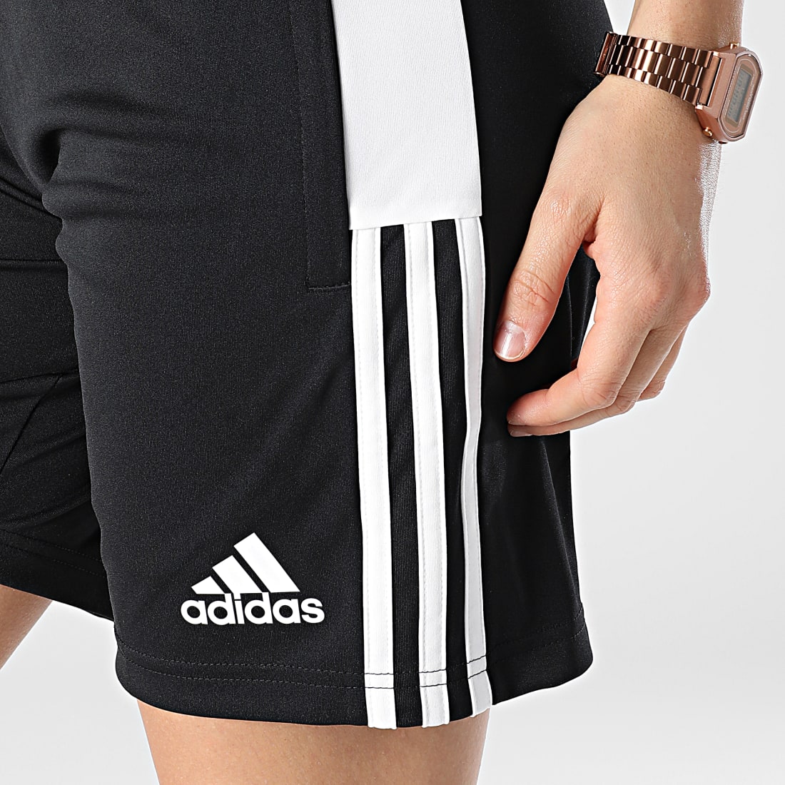 Adidas Sportswear - Short Jogging Femme HE7167 Noir -  LaBoutiqueOfficielle.com