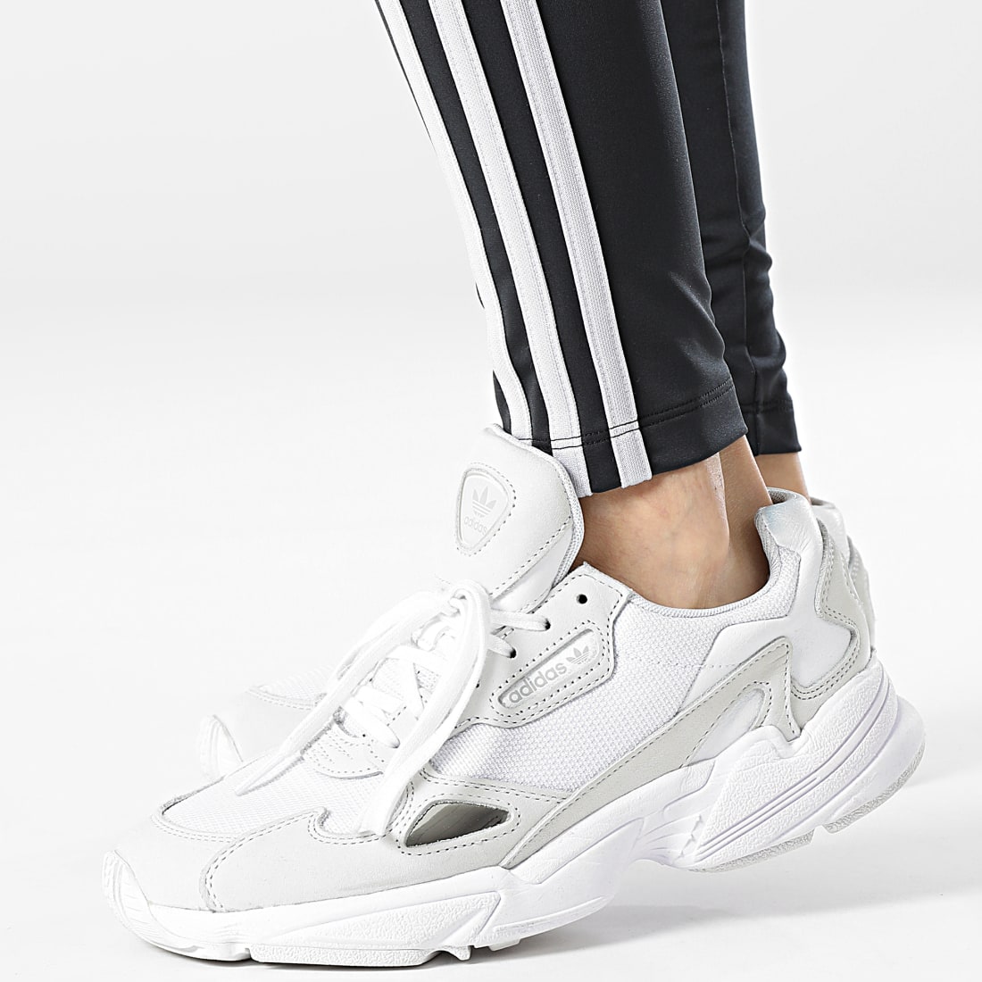 Adidas Originals - Legging Femme A Bandes HF7536 Noir - LaBoutiqueOfficielle.com