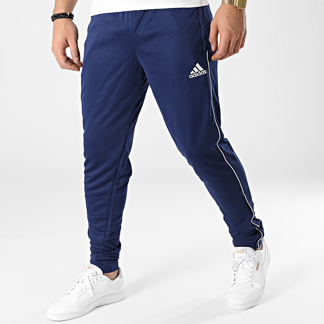 Estar satisfecho Fotoeléctrico fe Adidas Sportswear - Pantalon Jogging CV3988 Bleu Marine -  LaBoutiqueOfficielle.com