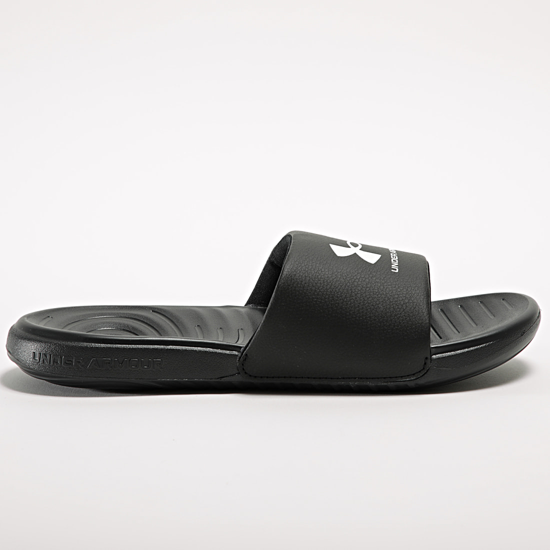claquette under armour