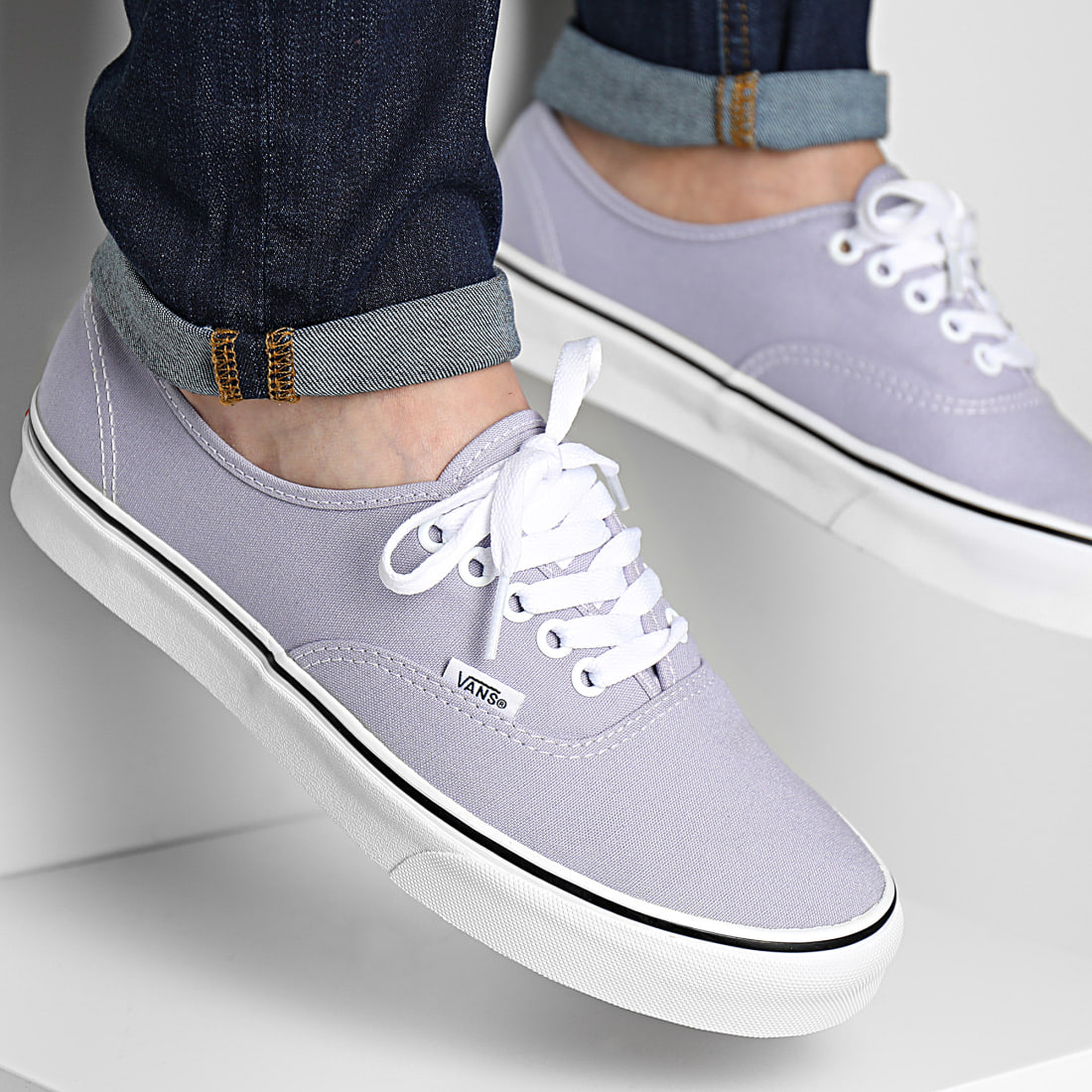 Vans Baskets Authentic A5KRDARO Languid Lavender True White