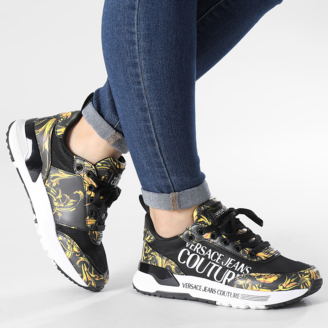 Versace Jeans Couture Baskets Femme Fondo Dynamic 72YA3SA3 Black