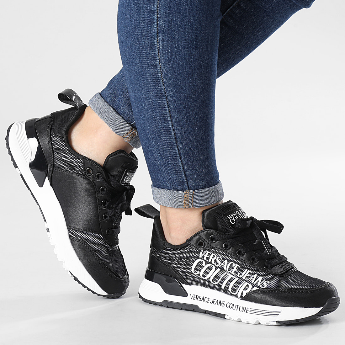 Versace Jeans Couture Baskets Femme Fondo Dynamic 72YA3SA3 Black