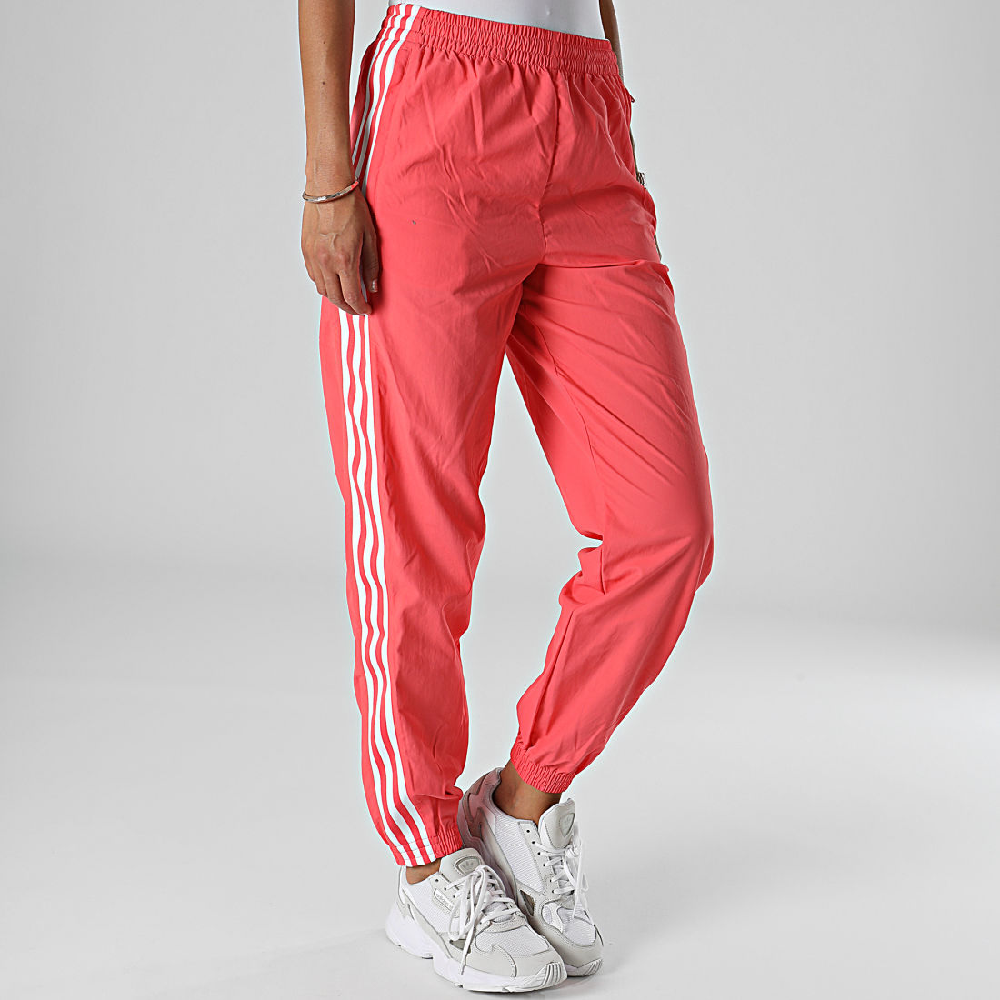 Adidas Originals - Pantalon Jogging Femme A Bandes HF7459 Rose - LaBoutiqueOfficielle.com