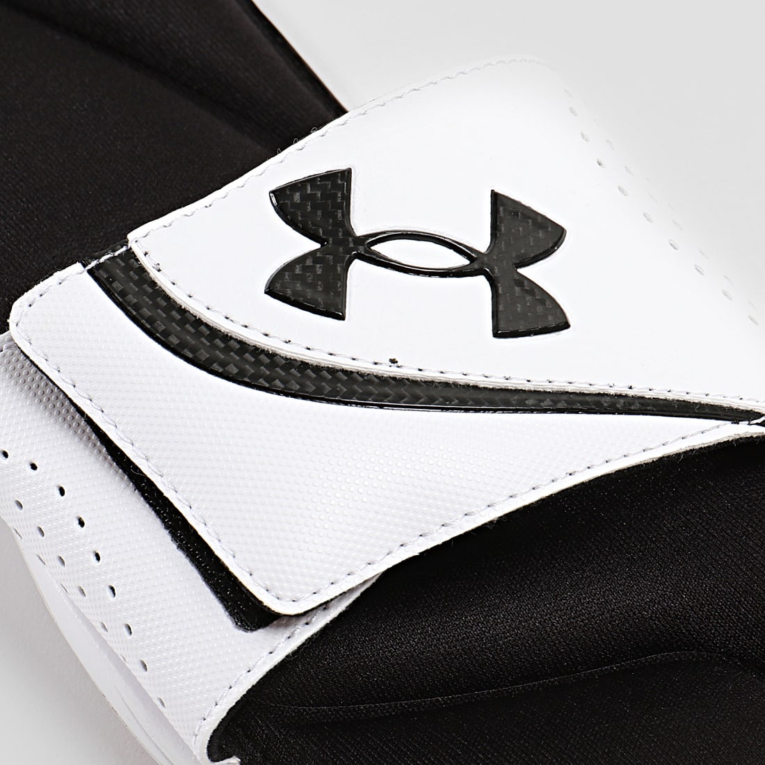 claquette under armour