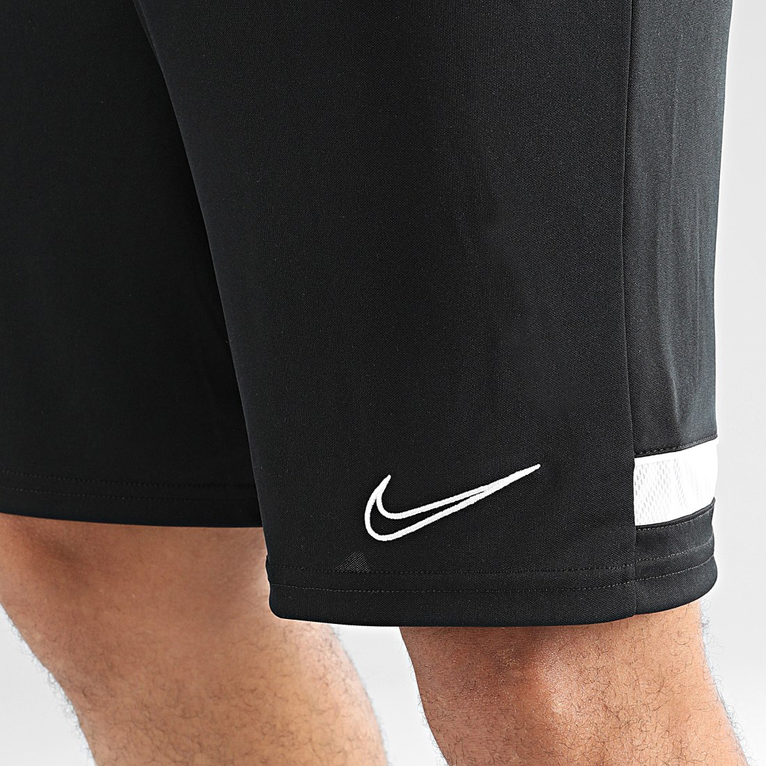Nike - Short Jogging Dri-Fit CW6107 Noir - LaBoutiqueOfficielle.com