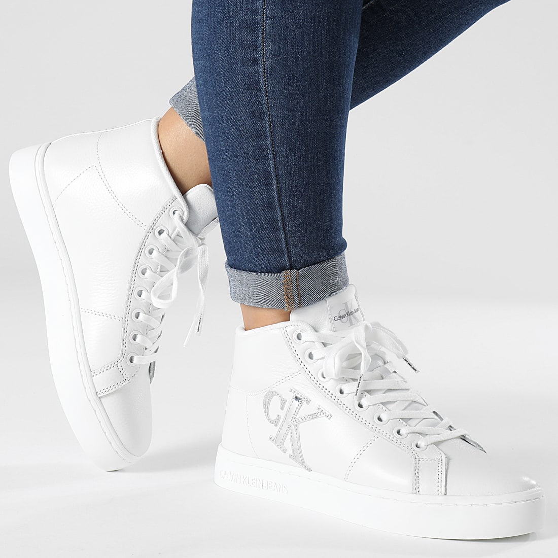 Calvin Klein Baskets Femme Classic Cupsole Mid 0777 White Silver
