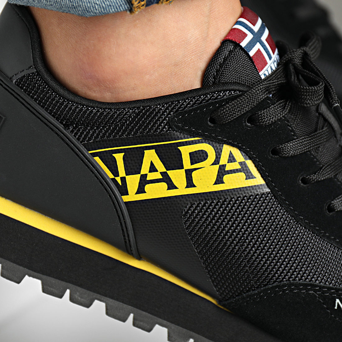 napapijri basket femme