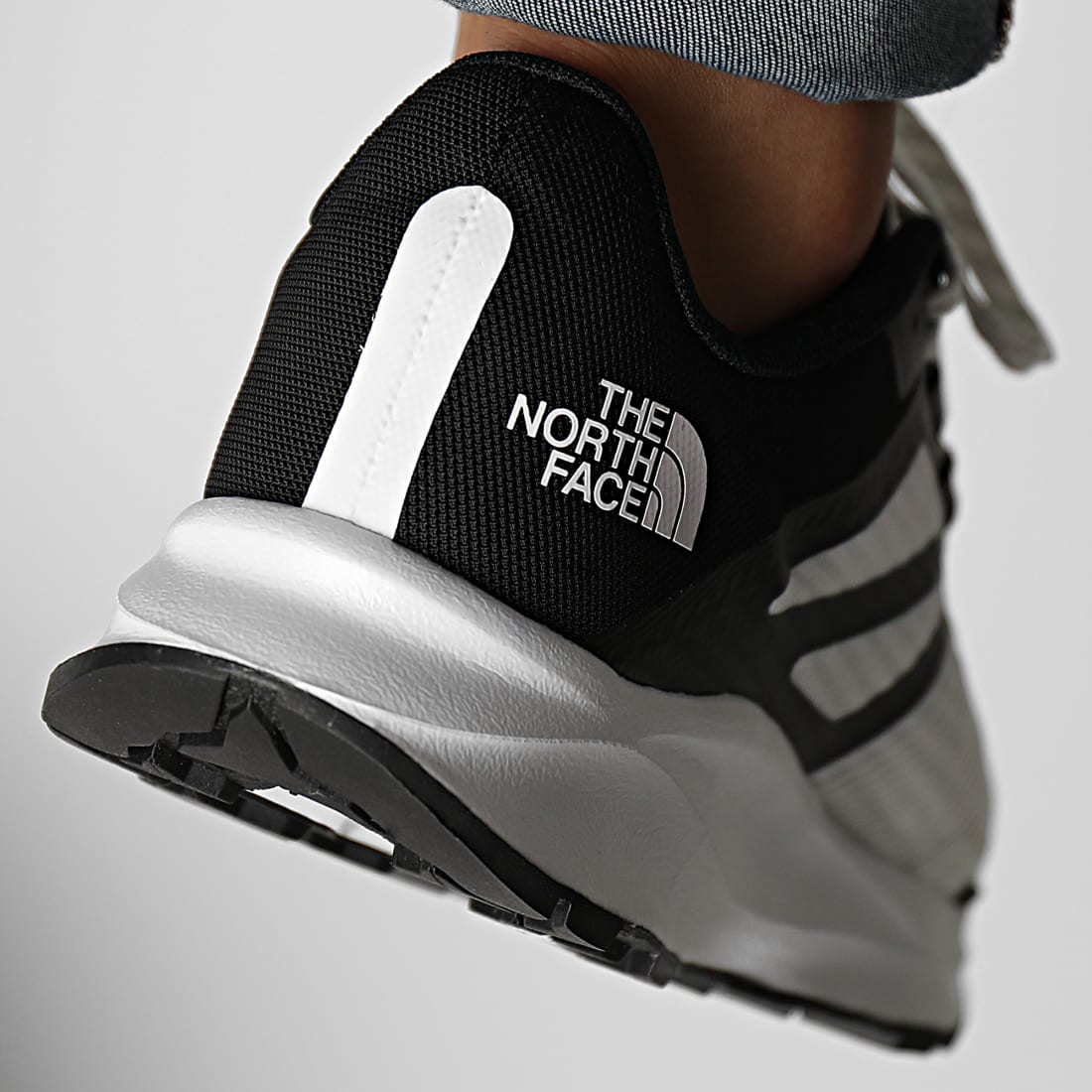 The North Face Baskets Vectiv Eminus A4OAWLA91 White Black