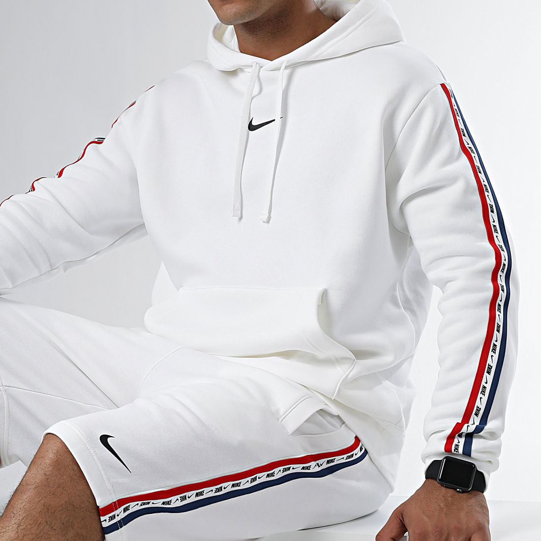 Sweat Nike Blanc taille L International en Coton - 39300520