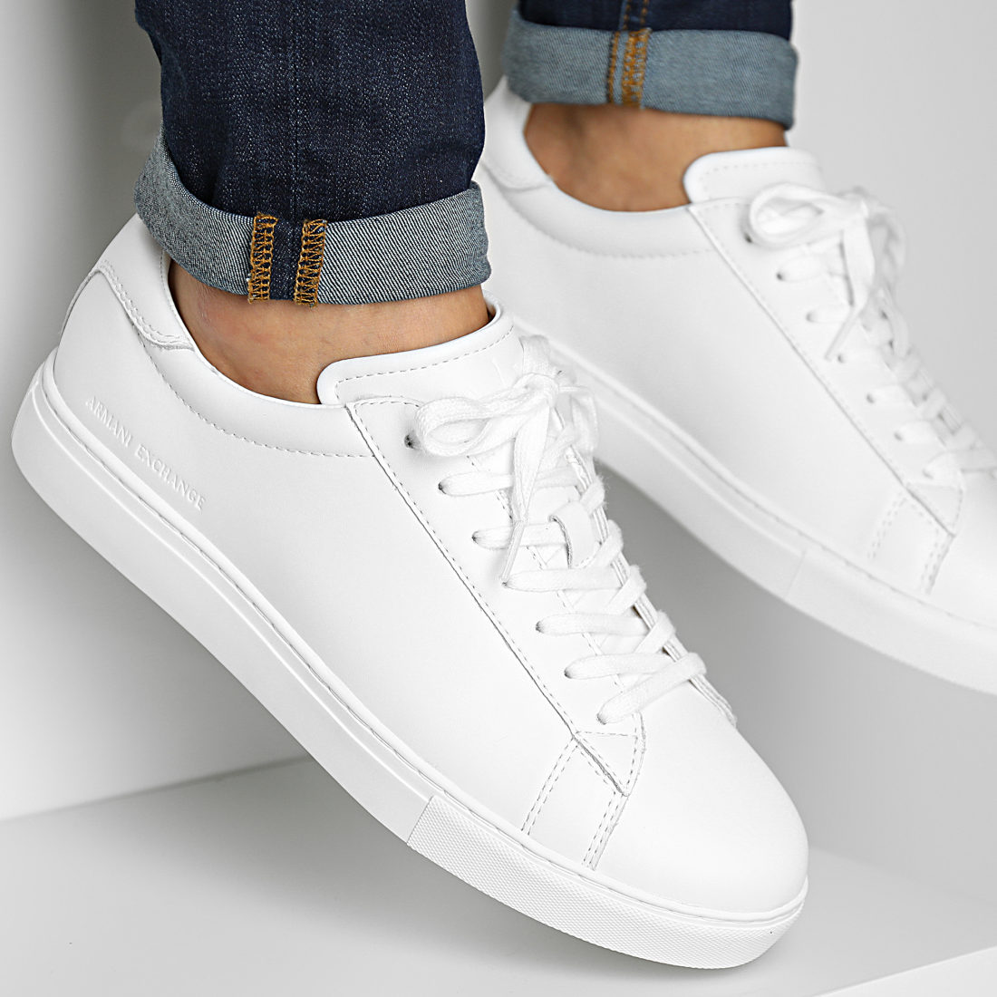 Armani Exchange Baskets XUX001XV093 White