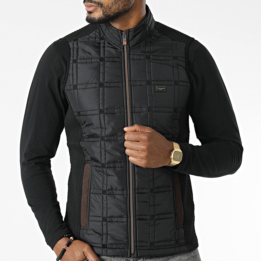 Black needle veste sales