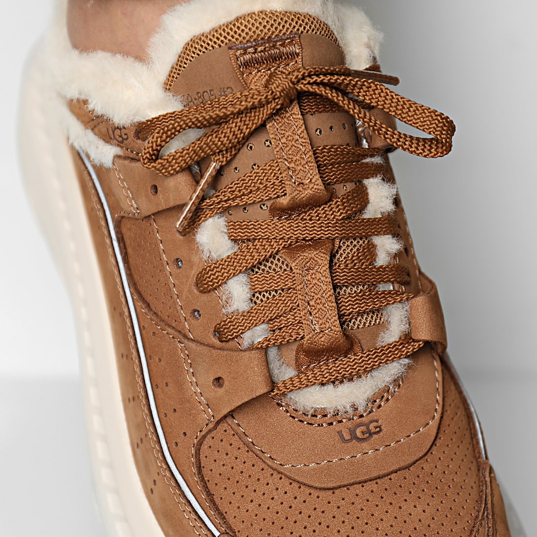 UGG Baskets CA805 Heritage V2 1130742 Chestnut