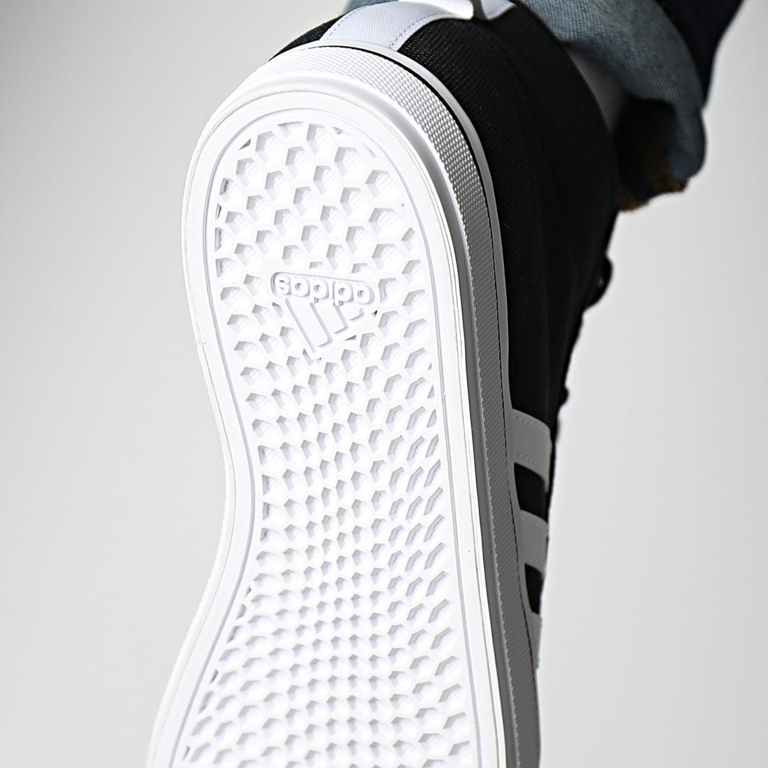 Adidas Sportswear Baskets Bravada 2 Mid HP7975 Core Black Cloud White