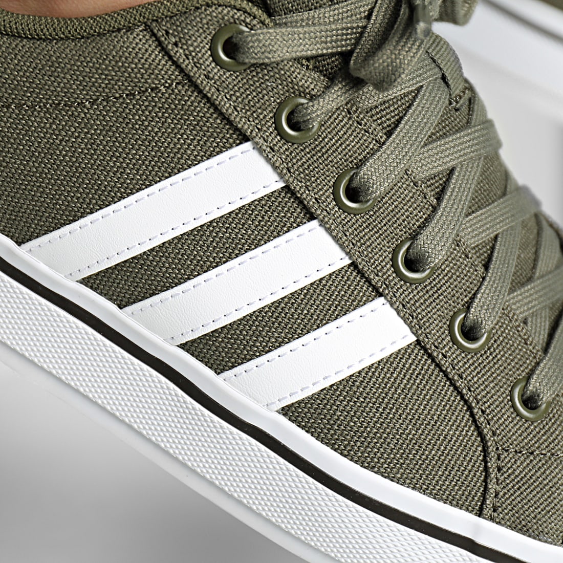 Adidas Sportswear Baskets Bravada 2.0 HP6026 Olive Strata Footwear