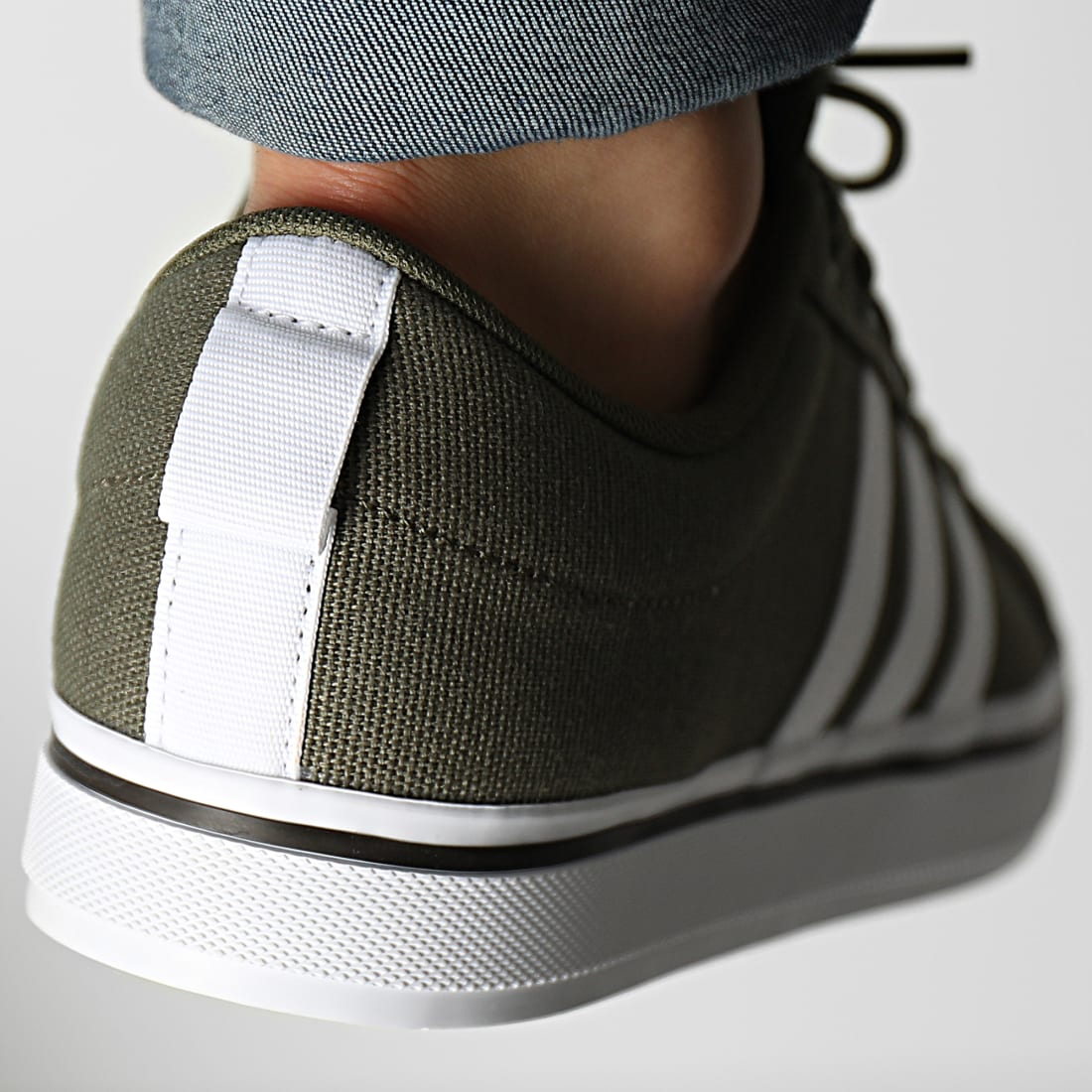 Adidas Sportswear Baskets Bravada 2.0 HP6026 Olive Strata Footwear