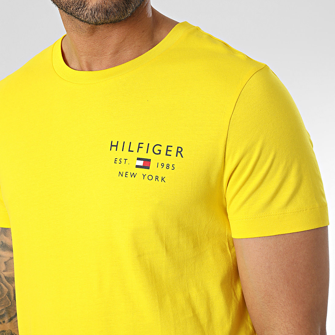 Tommy Hilfiger Tee Shirt Brand Love Small Love Logo Jaune