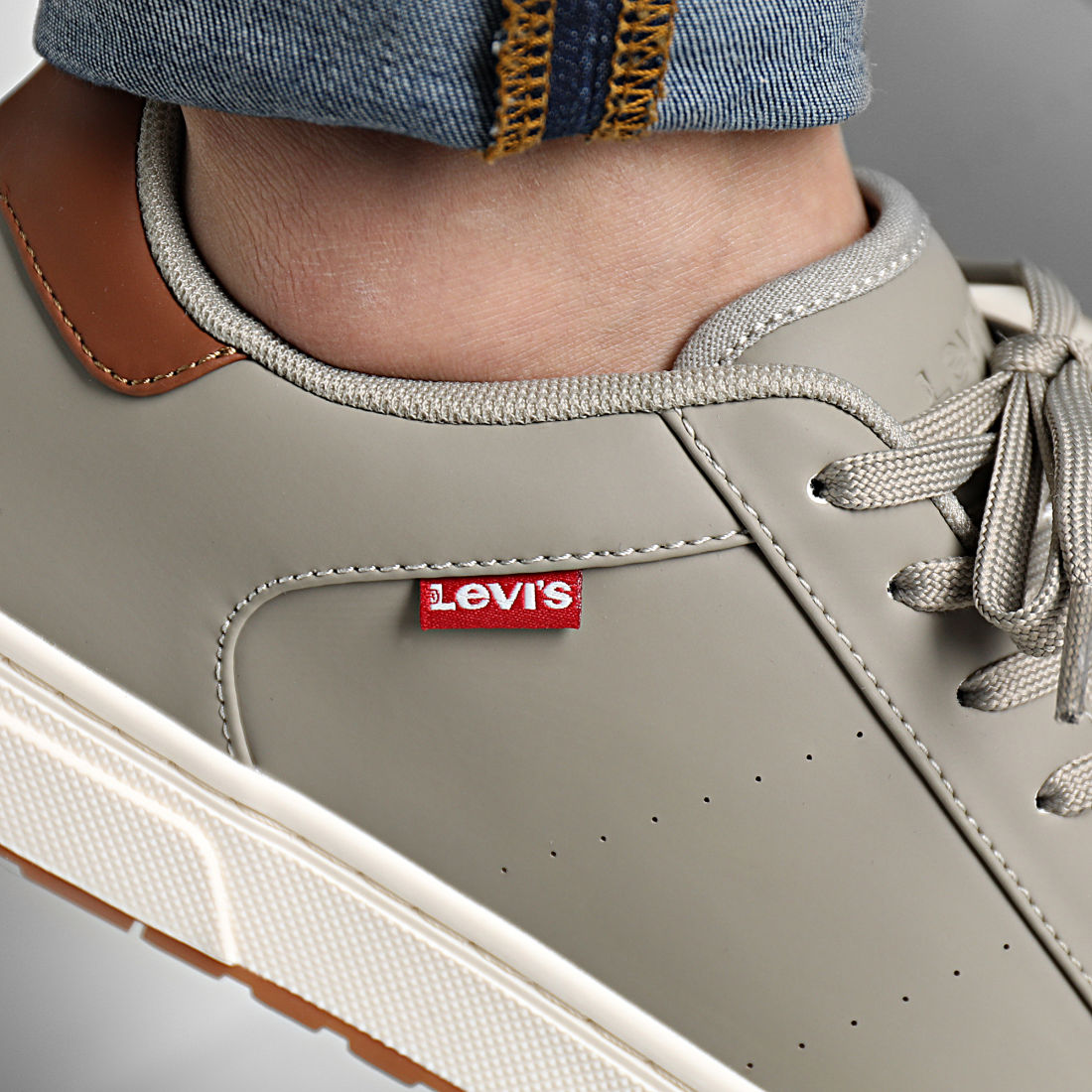 Levi's - Baskets Sneakers 234234-774-96 Taupe - LaBoutiqueOfficielle.com