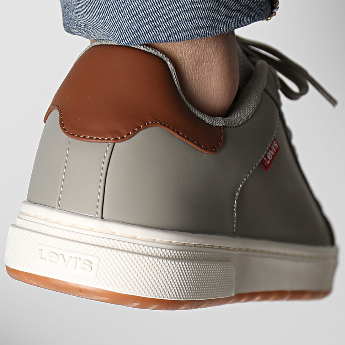 Levi's - Baskets Sneakers 234234-774-96 Taupe - LaBoutiqueOfficielle.com