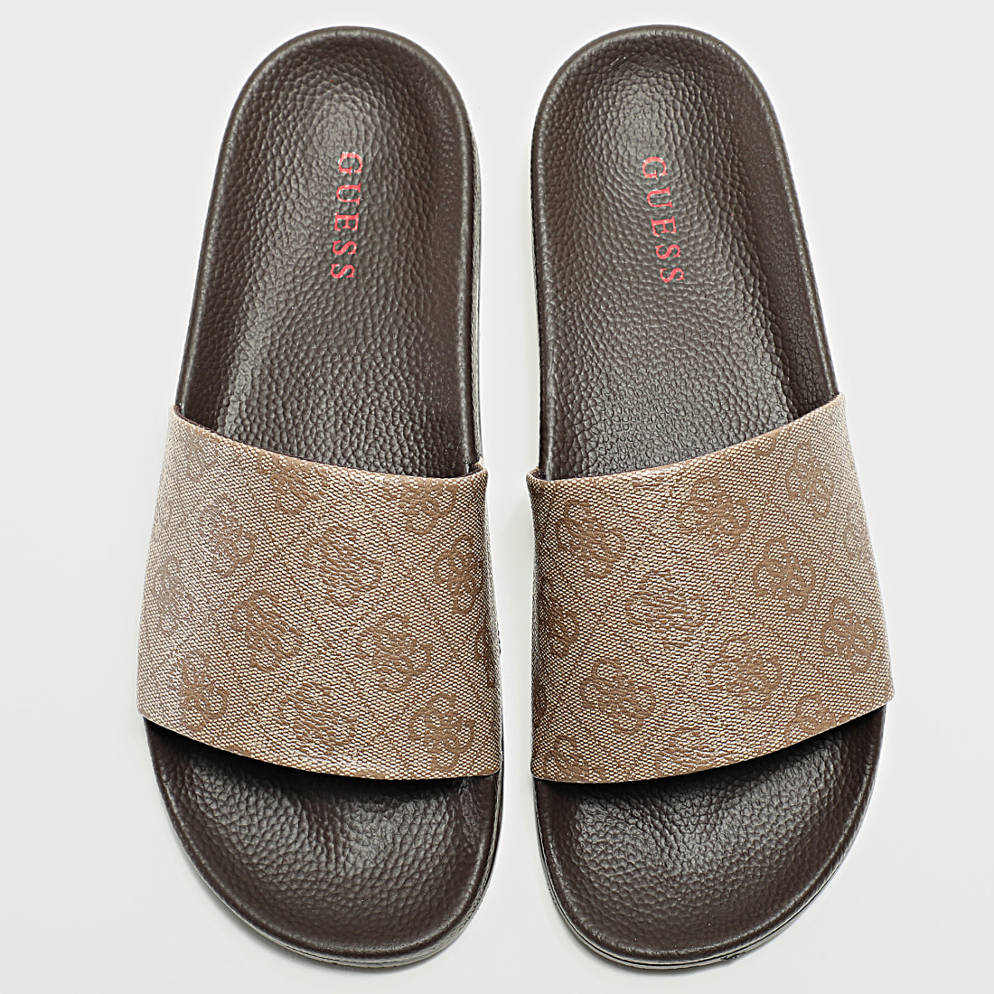 claquette guess femme