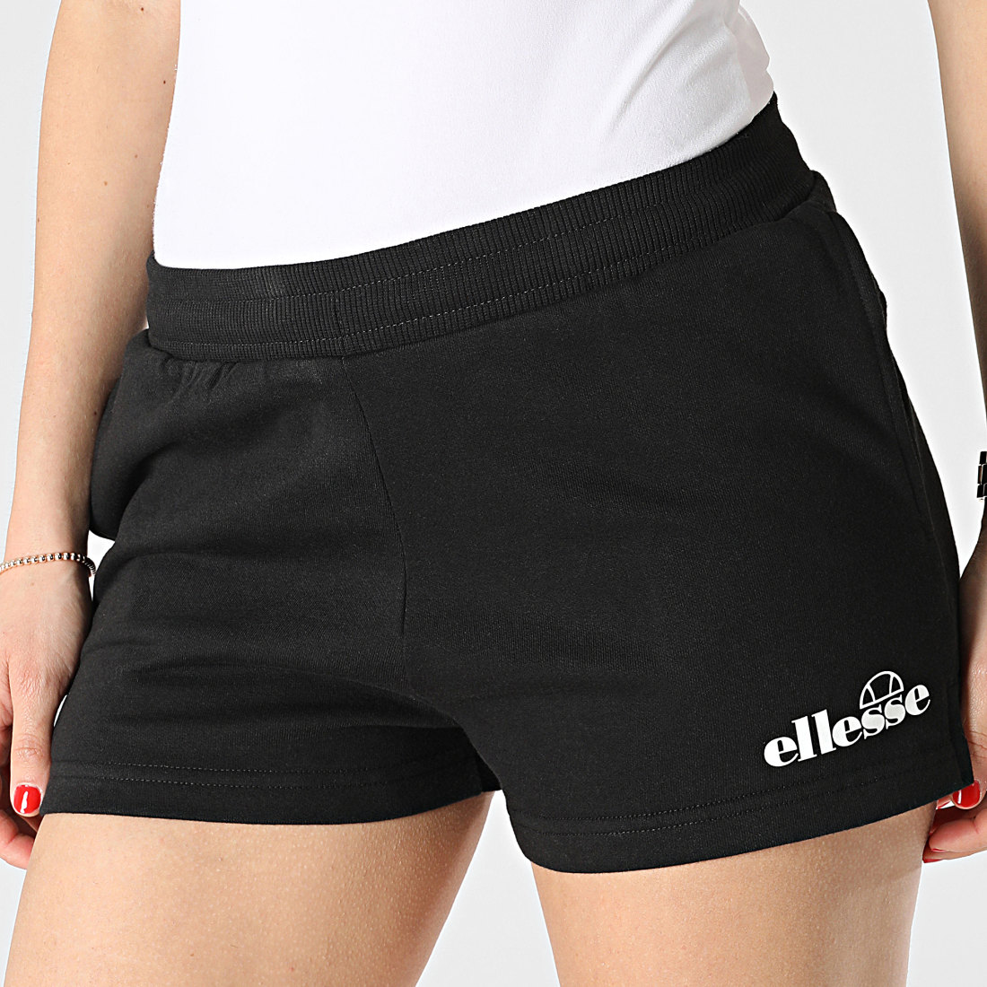 Ellesse Carlton Ball Short Damen Shorts In Flieder - Bequeme Tennis Shorts Mit Stil