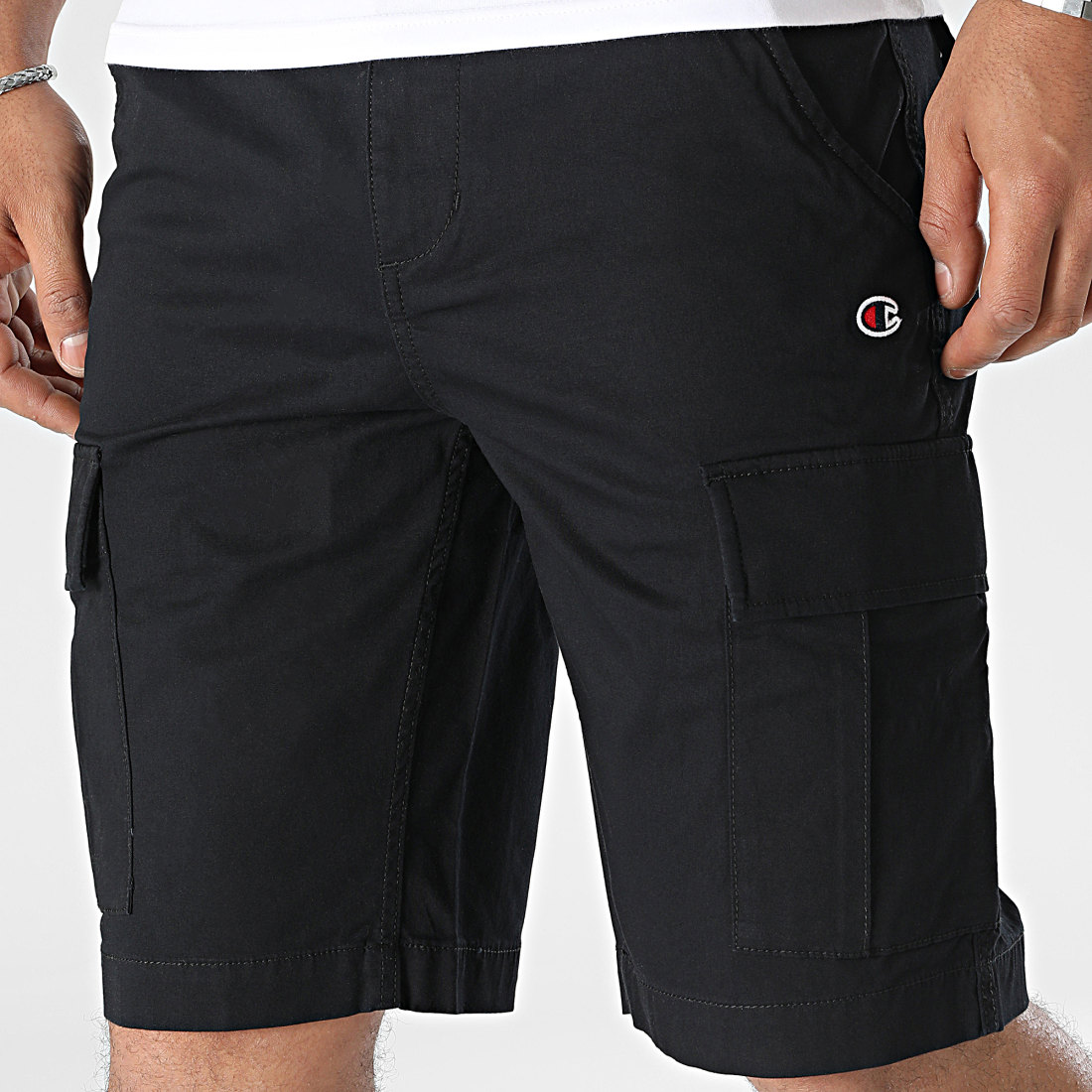 Champion - Short Cargo 218736 Noir - LaBoutiqueOfficielle.com