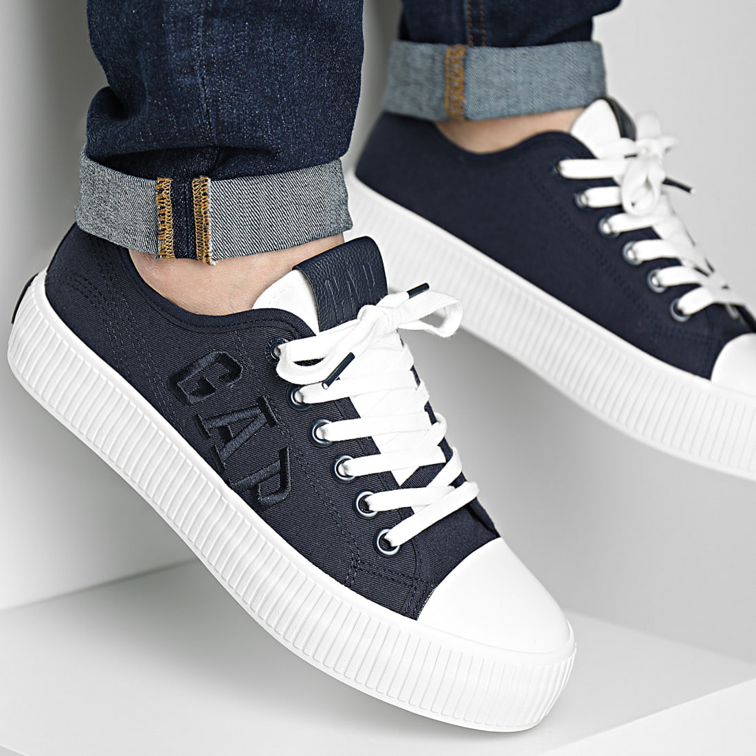 Gap Baskets Jackson Twill Blue