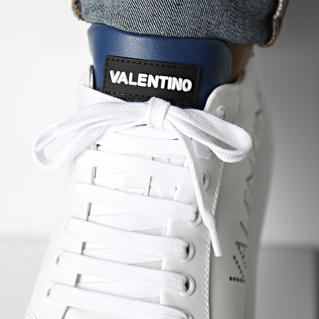 Valentino By Mario Valentino Baskets 95B2302VIT White Blue