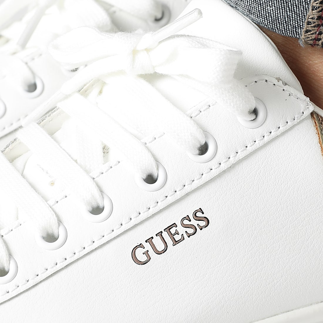 basket guess beige