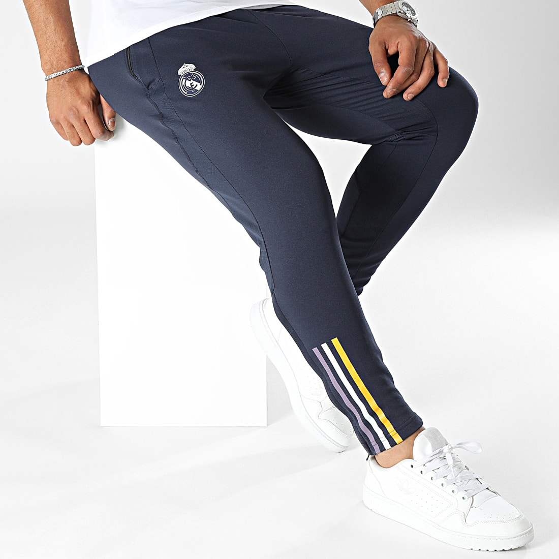 Pantalon Jogging Real Madrid Officiel - Molleton Coton, Tailles S à XXL - Collection Fan