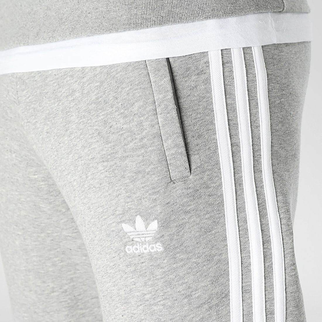 Adidas Originals - Pantalon Jogging A Bandes 3 Stripes IA4795 Gris