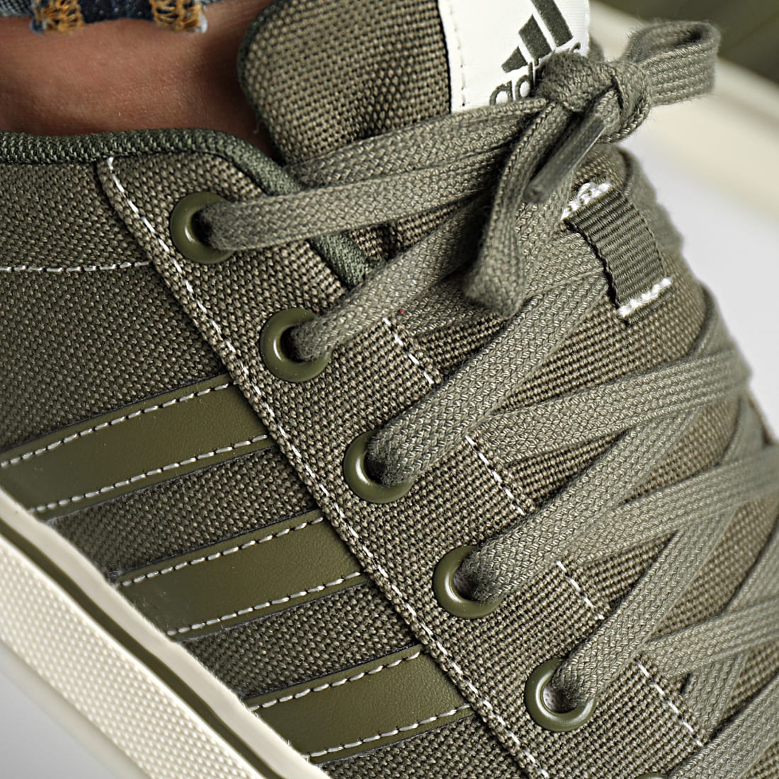 Adidas Sportswear Baskets Bravada 2 IF7479 Olive Off White