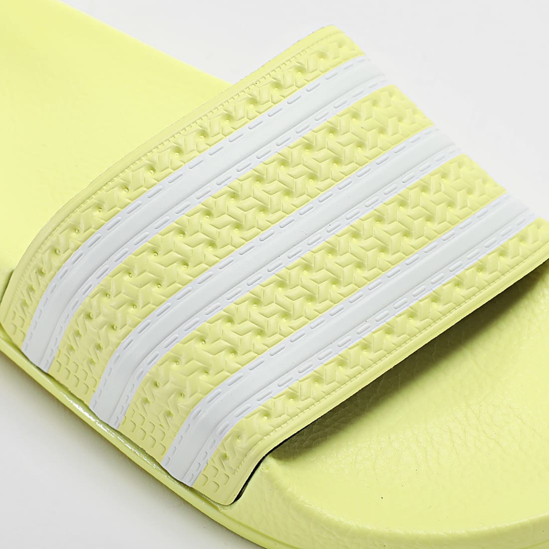 Adilette jaune hot sale