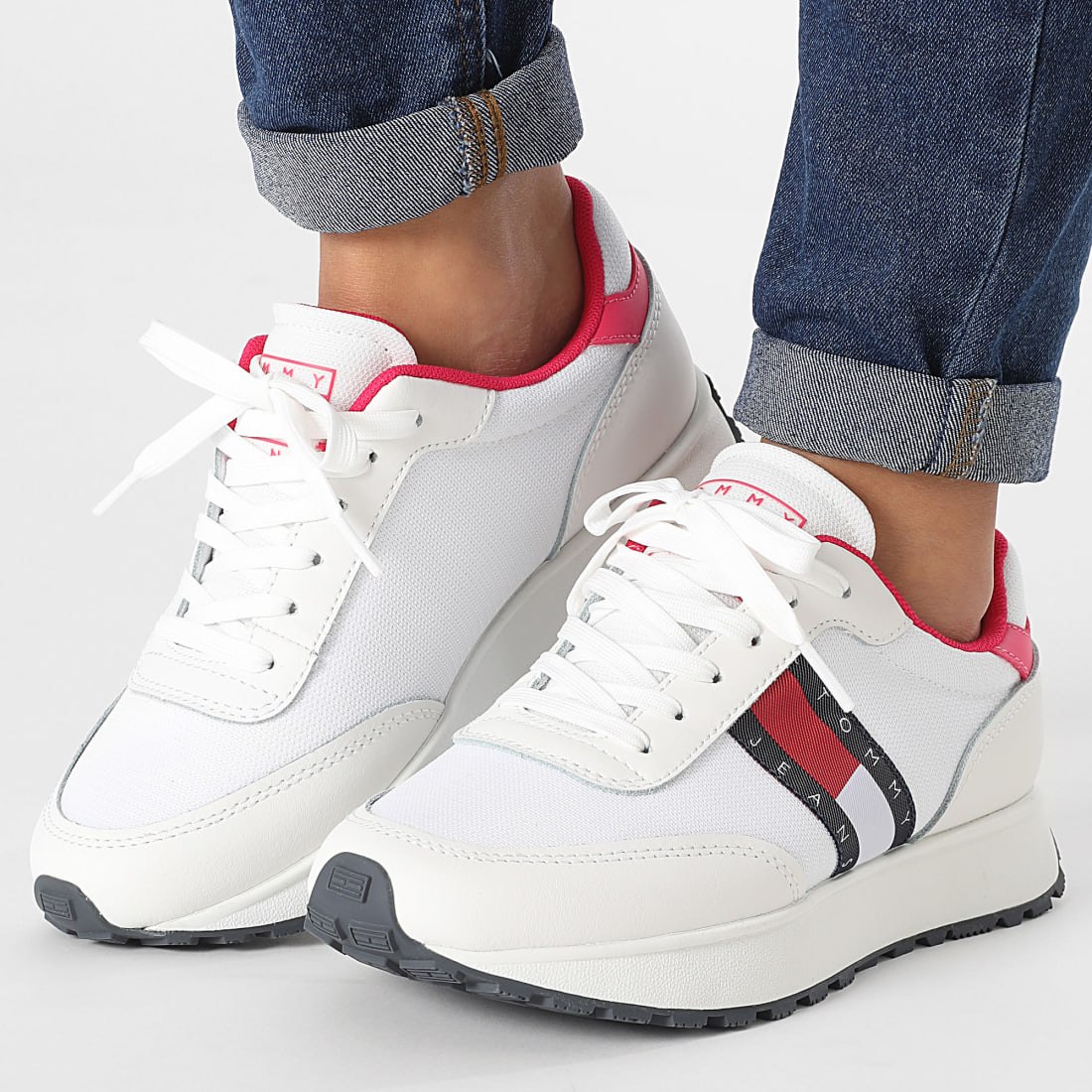 tommy retro runner