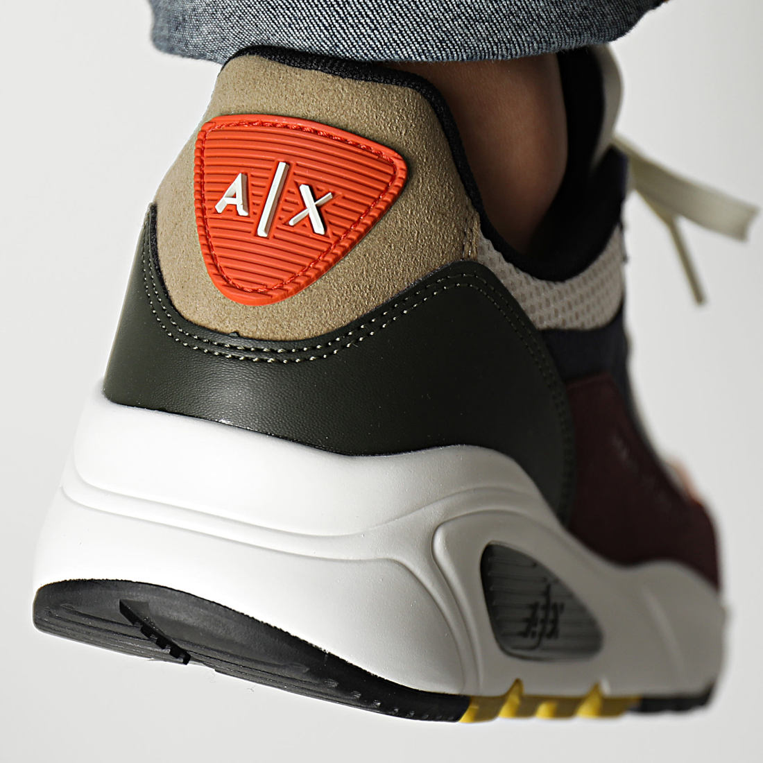 Armani Exchange Baskets XUX121XV540 Multicolor