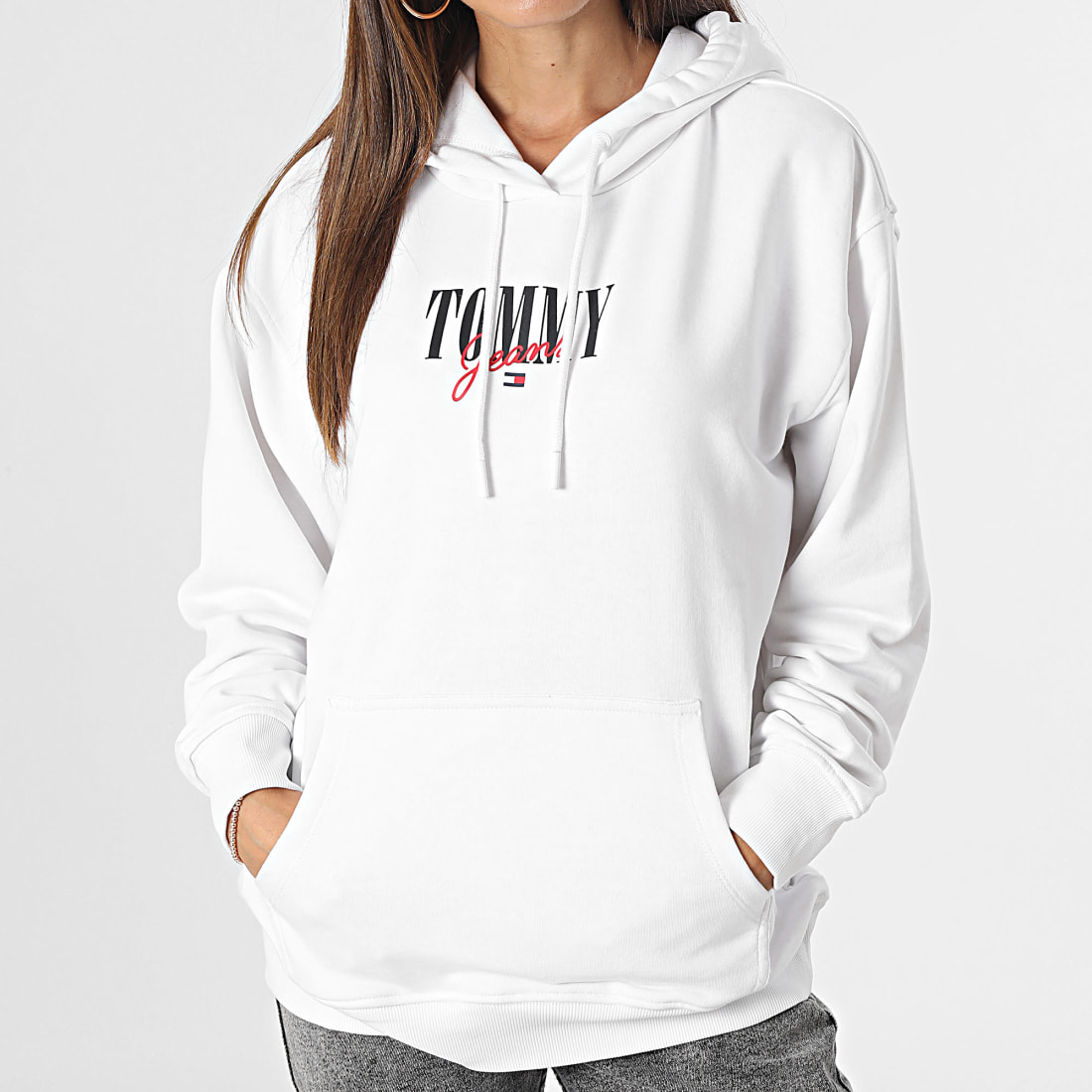 Tommy Jeans - Sweat Capuche Femme Relax Essential Logo 6397 Blanc ...