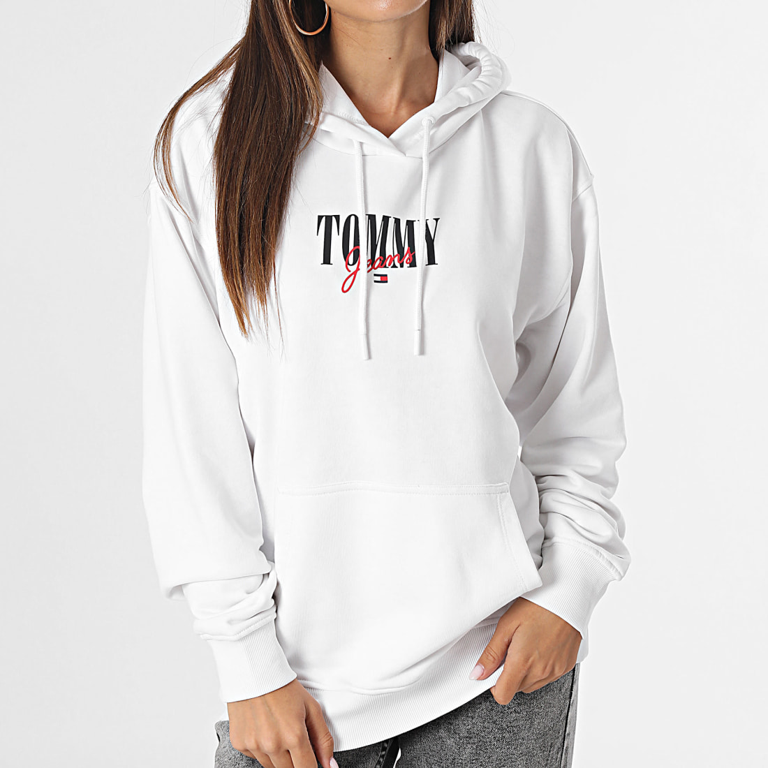 Tommy Jeans - Sweat Capuche Femme Relax Essential Logo 6397 Blanc ...
