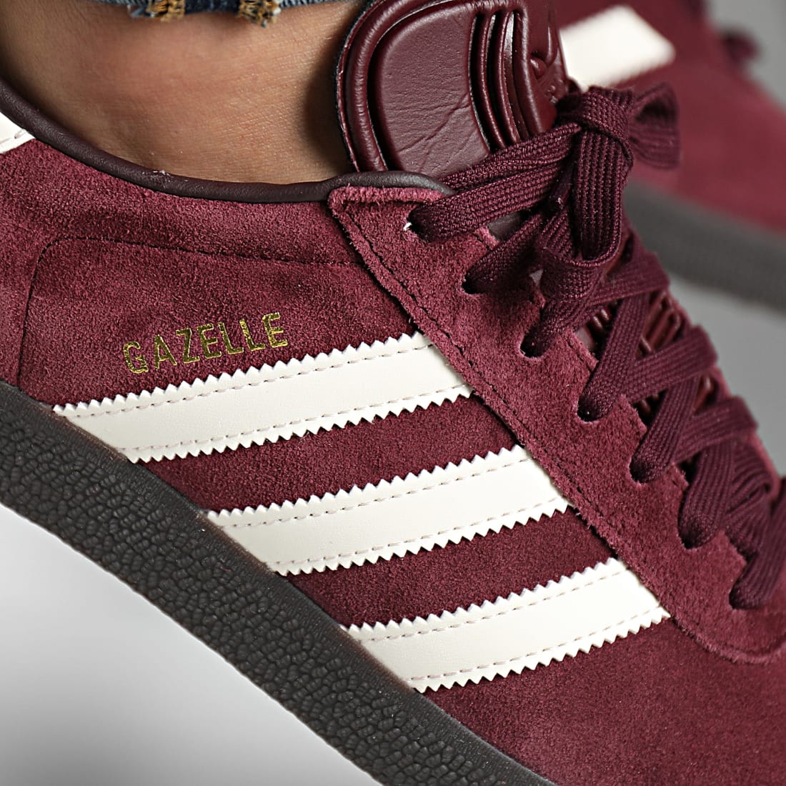Adidas Originals - Baskets Gazelle IG4990 Maroon Cloud White - LaBoutiqueOfficielle.com
