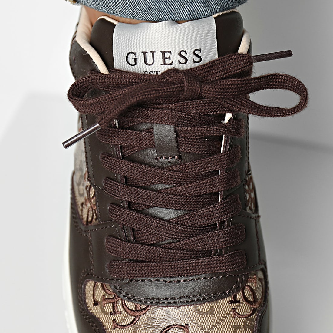 basket guess beige