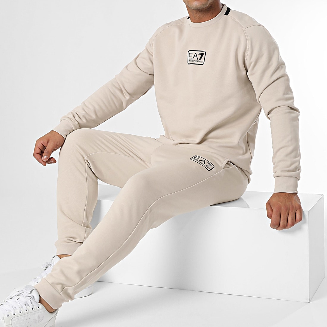 Ensemble survetement emporio armani deals