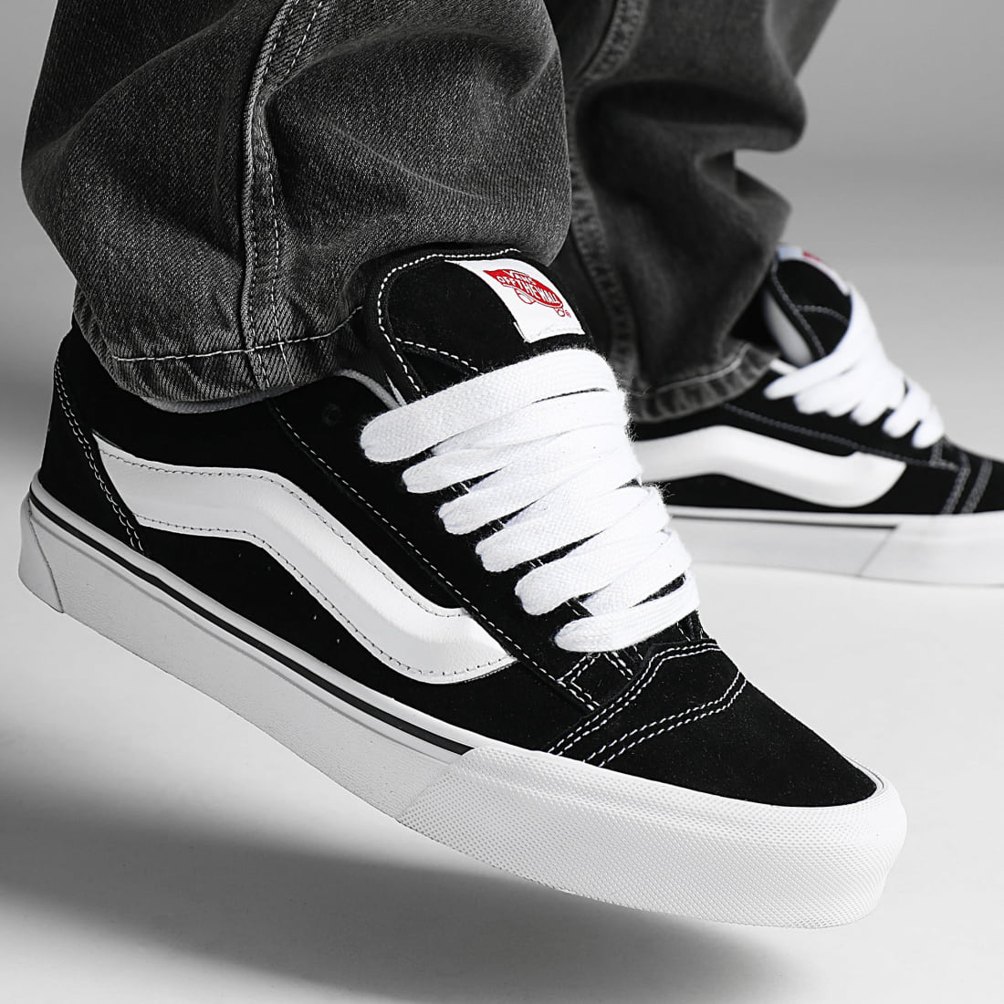 Vans Baskets Knu Skool 9QC6BT1 Black True White