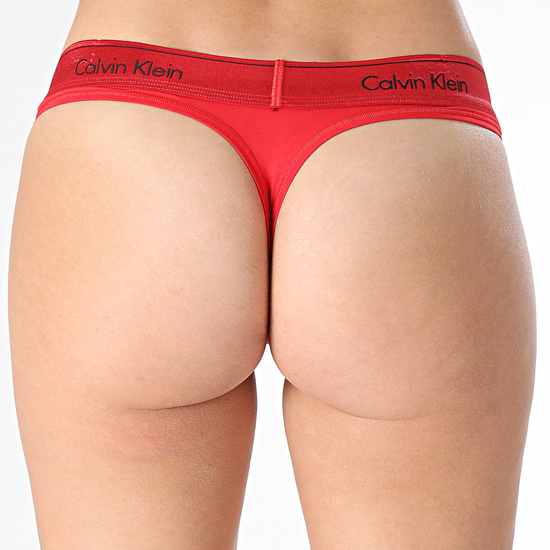 String rouge calvin klein store