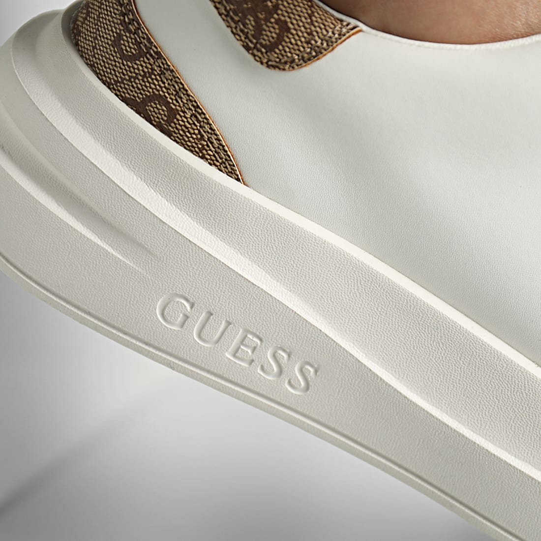 basket guess beige
