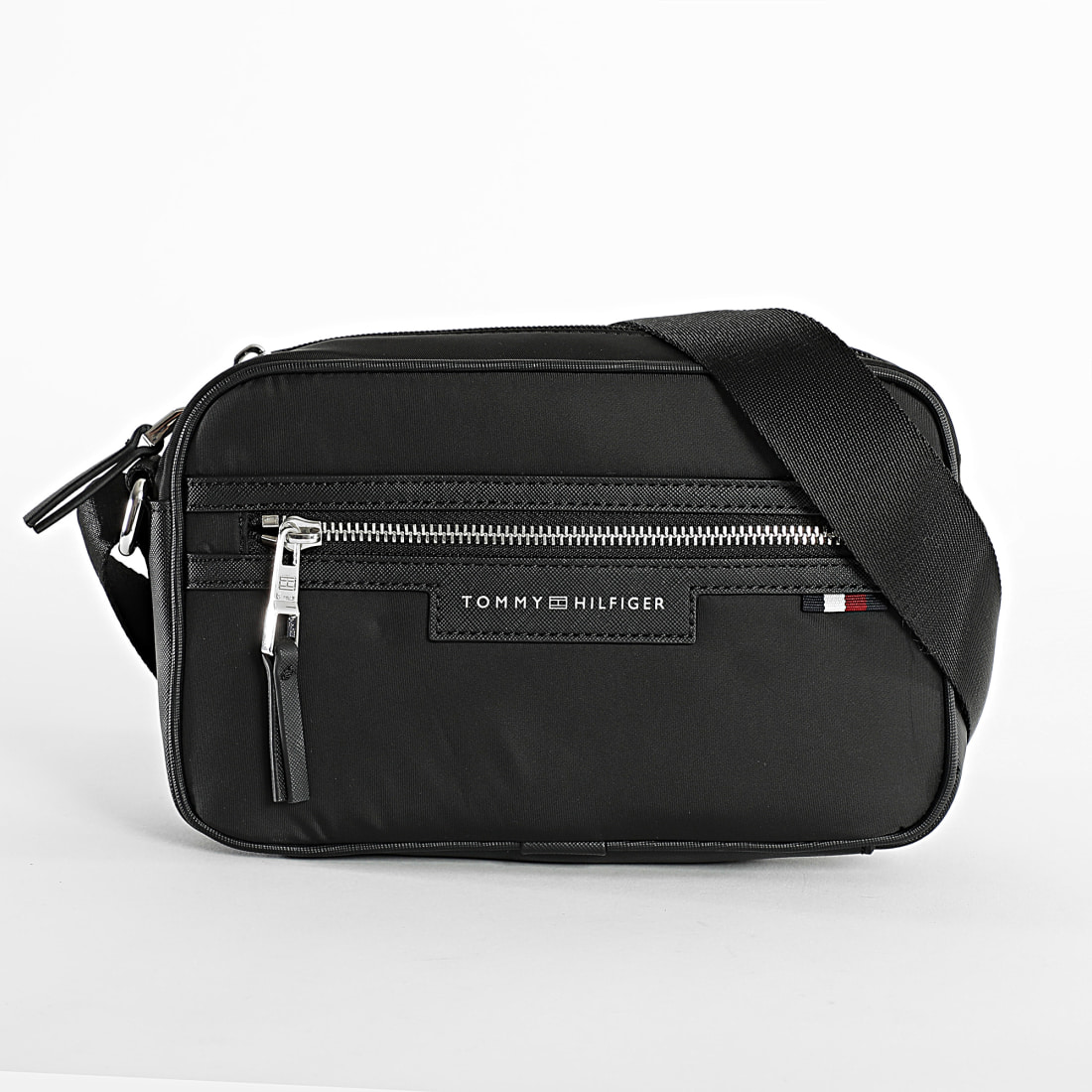 Tommy Hilfiger Sacoche Urban Repreve EW Reporter 1832 Noir