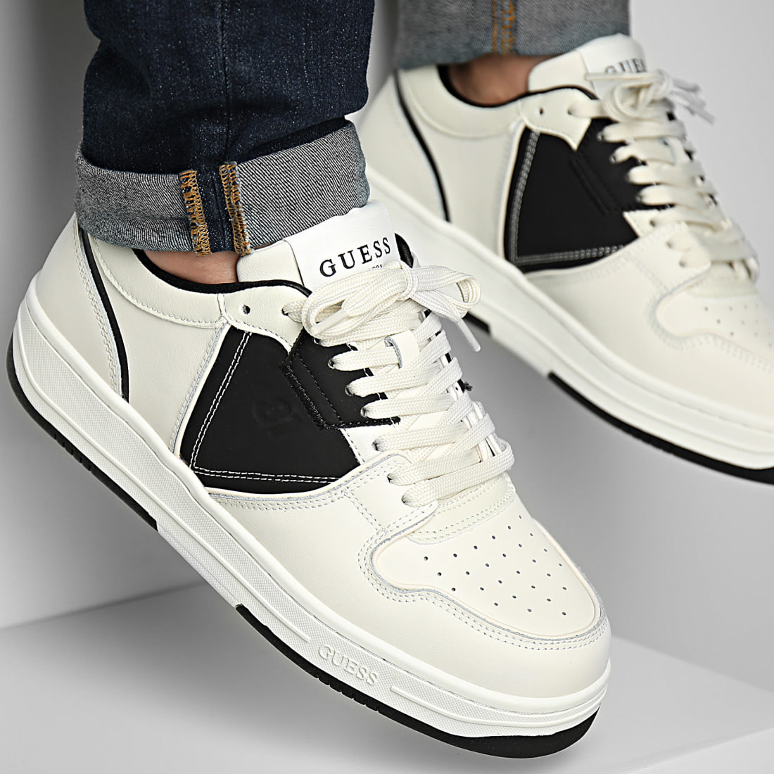 Guide taille chaussure best sale guess